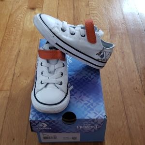 Frozen II Olaf Converse